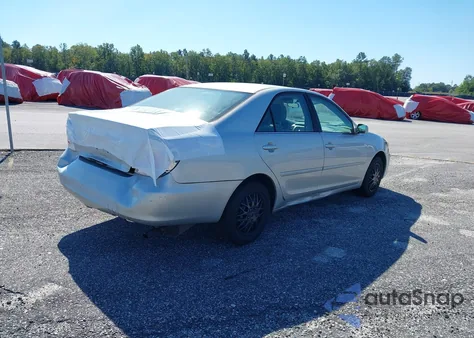 2005 Toyota Camry Le from USA, damaged, VIN 4T1BE32K05U586396